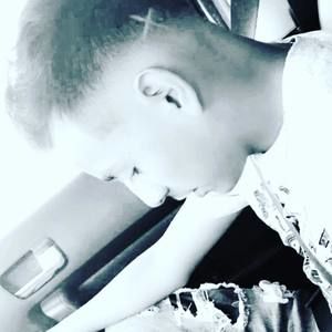 Meet your Posher, Emmanuel